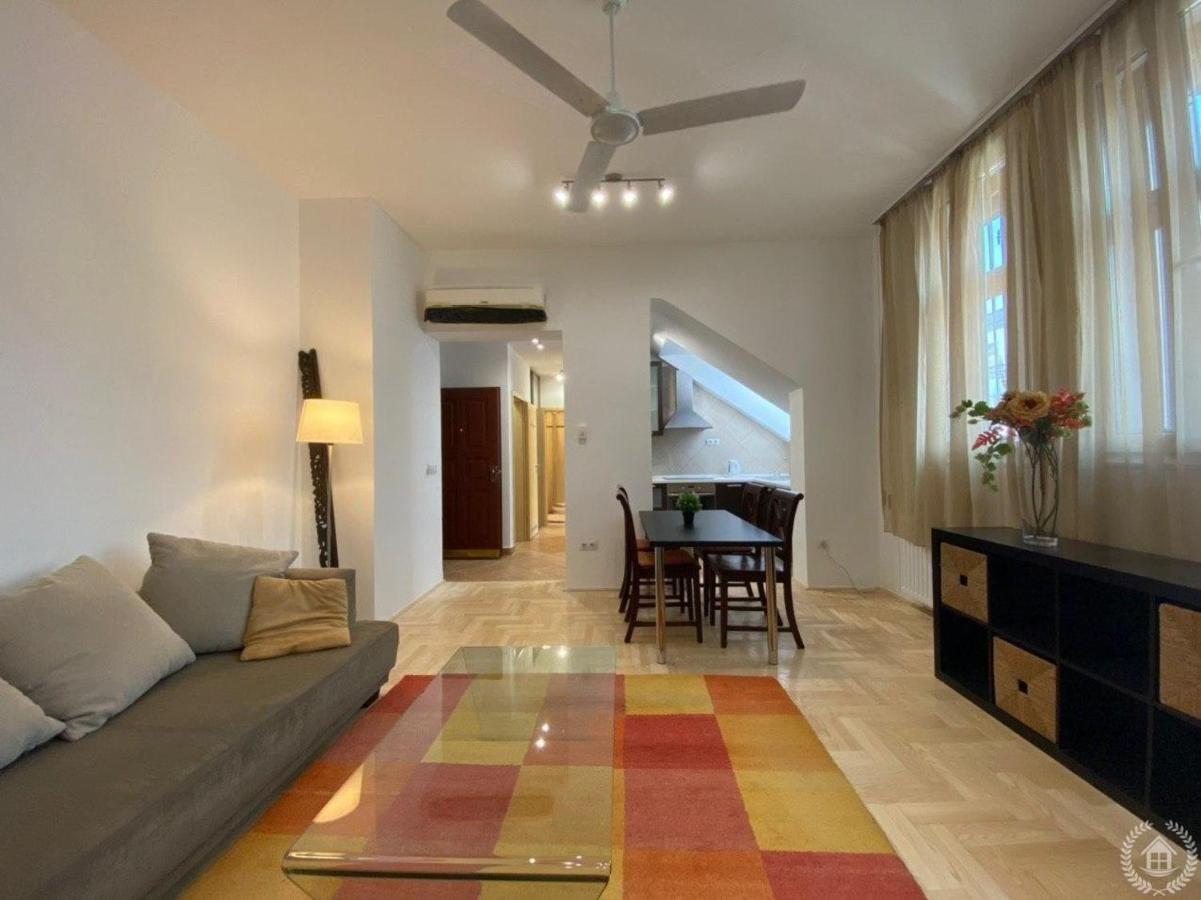 Downtown Gozsdu Vibe Apartments Budapest Ngoại thất bức ảnh